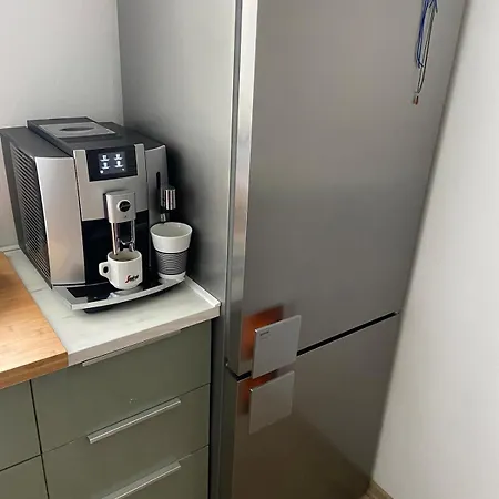 아파트 2-room Apartment, Quiet, Balcony *